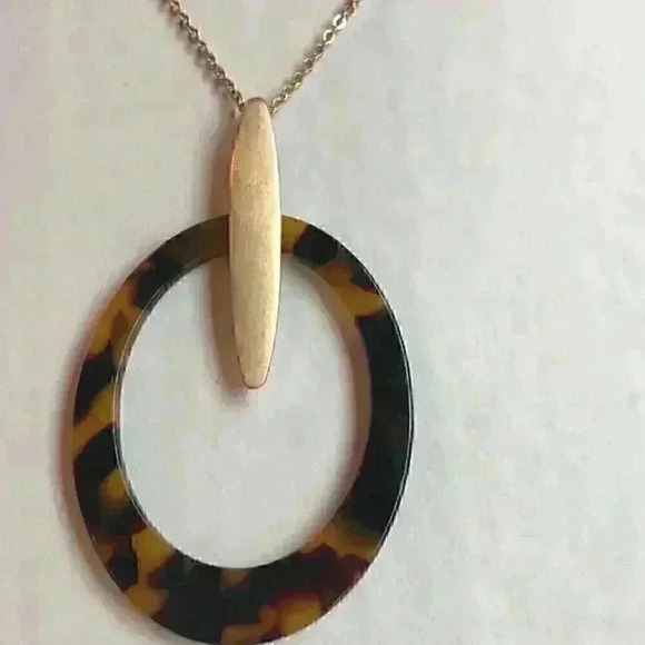 CharterClub new Tortoise Pendant Necklace - Picture 4 of 8